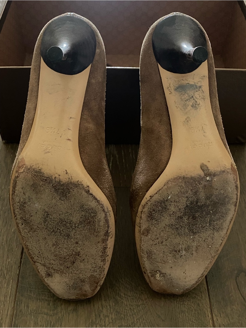 Gucci Brown Suede Logo Pumps 7 1/2 - Picture 10 of 11